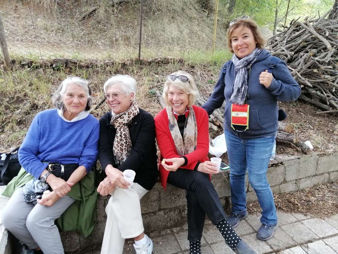 La nostra Dora con Anne, Johan e Beth